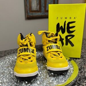 Zumba Court Air Fitness Yellow leather Sneakers dance ZUMBA Strap EUC 5